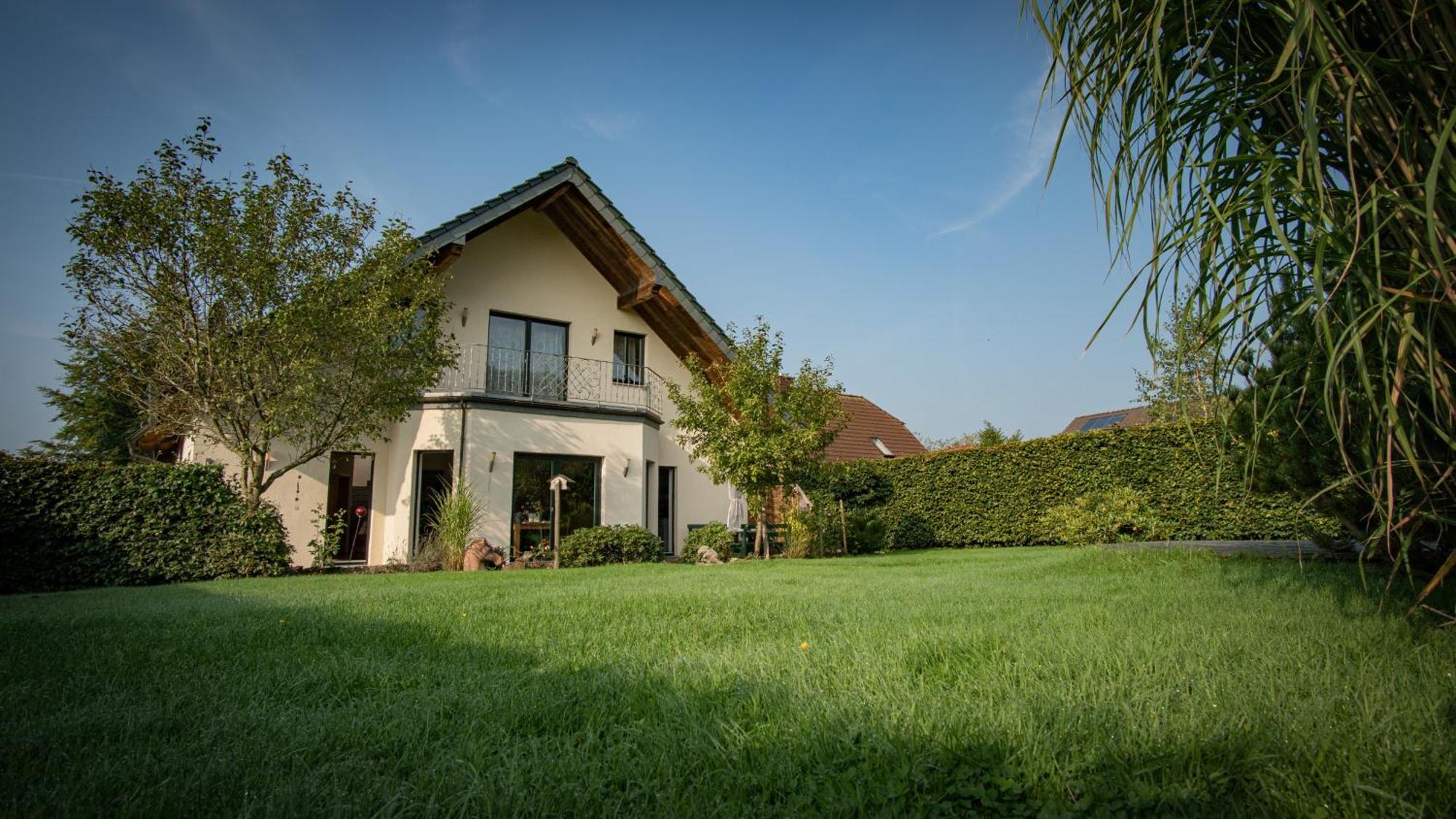 Ferienhaus Mountfrosch Mit Sauna Und Naturpool مونشاو المظهر الخارجي الصورة